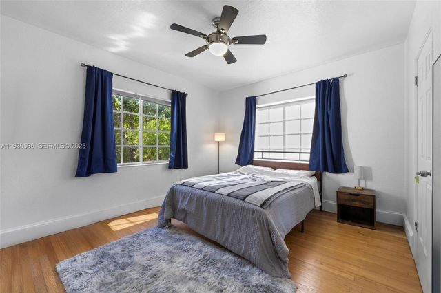 555 NE 73rd St, Miami, FL 33138