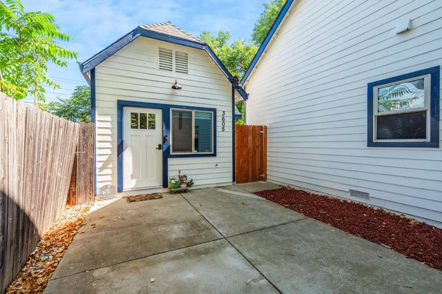 3609 20th Ave, Sacramento, CA 95820
