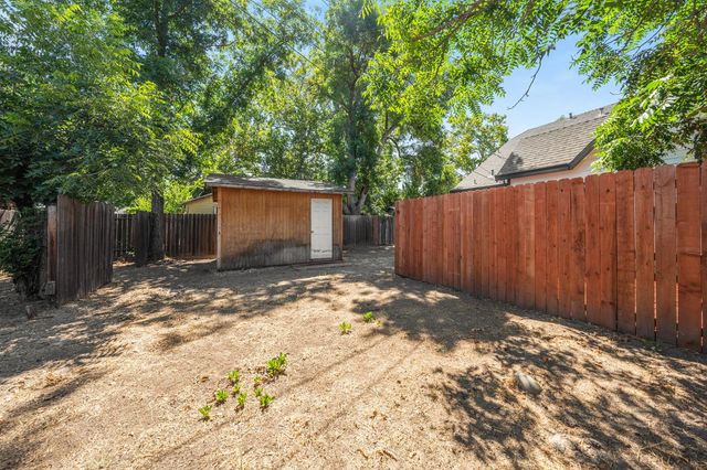 3609 20th Ave, Sacramento, CA 95820