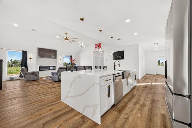 2479 Road 5838, Cleveland, TX 77327