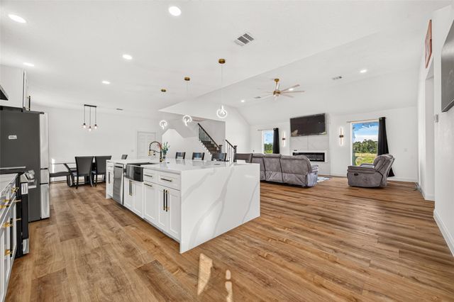 2479 Road 5838, Cleveland, TX 77327