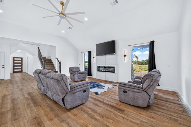 2479 Road 5838, Cleveland, TX 77327