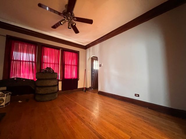 11949 S Lafayette Avenue, Chicago, IL 60628