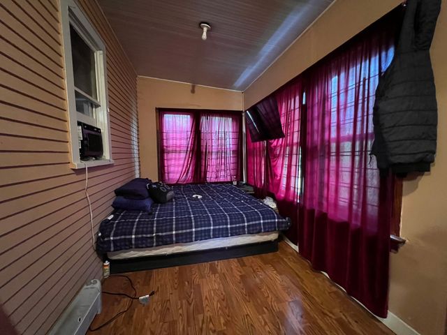 11949 S Lafayette Avenue, Chicago, IL 60628