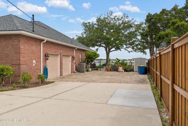 9006 HECKSCHER Drive, Jacksonville, FL 32226