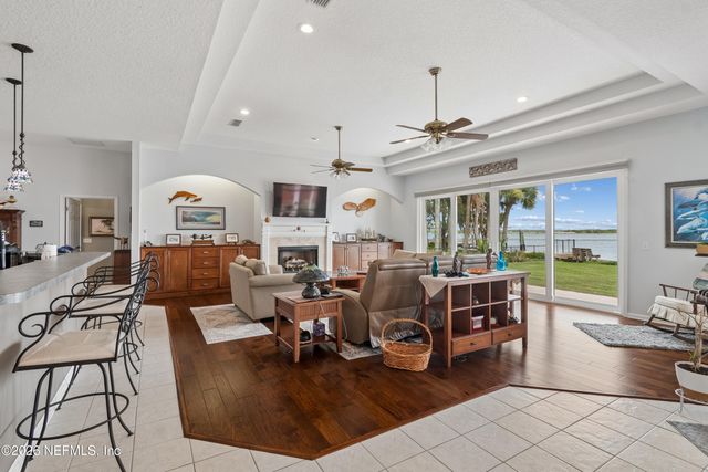 9006 HECKSCHER Drive, Jacksonville, FL 32226