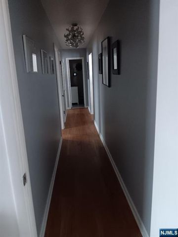545 Mola Boulevard, Elmwood Park, NJ 07407