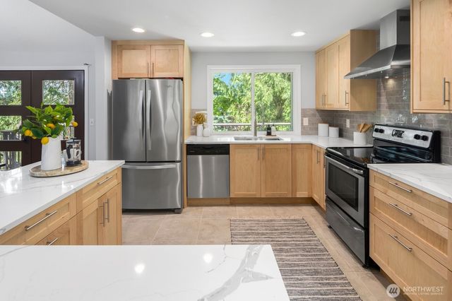 11828 NE 103rd Place, Kirkland, WA 98033