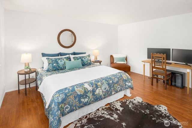 11828 NE 103rd Place, Kirkland, WA 98033