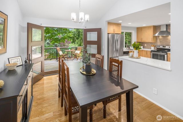 11828 NE 103rd Place, Kirkland, WA 98033