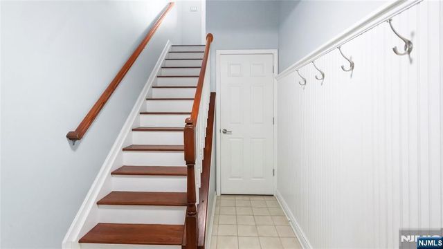 338 Oswego Court, West New York, NJ 07093