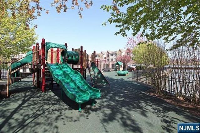338 Oswego Court, West New York, NJ 07093