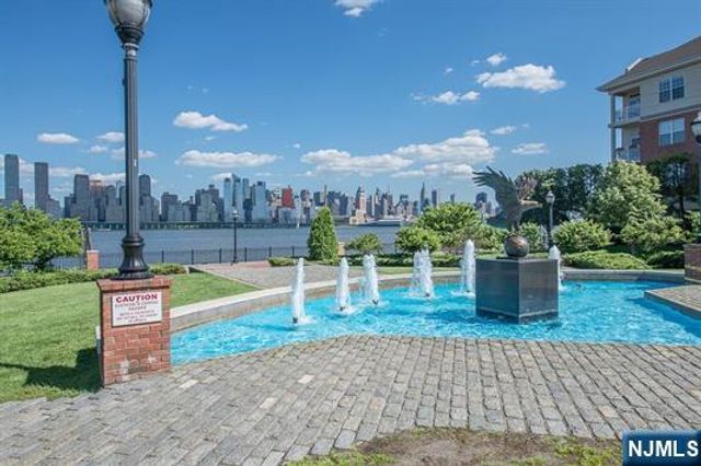 338 Oswego Court, West New York, NJ 07093