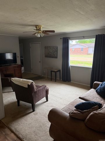 916 N North St Street, Clarendon, AR 72029