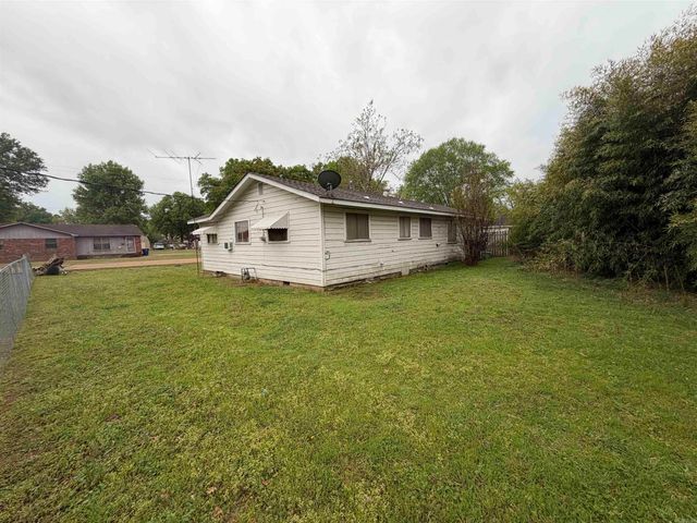 916 N North St Street, Clarendon, AR 72029