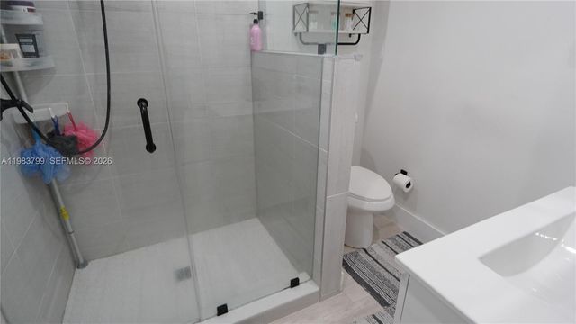 14580 Harrison St, Miami, FL 33176