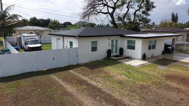 14580 Harrison St, Miami, FL 33176