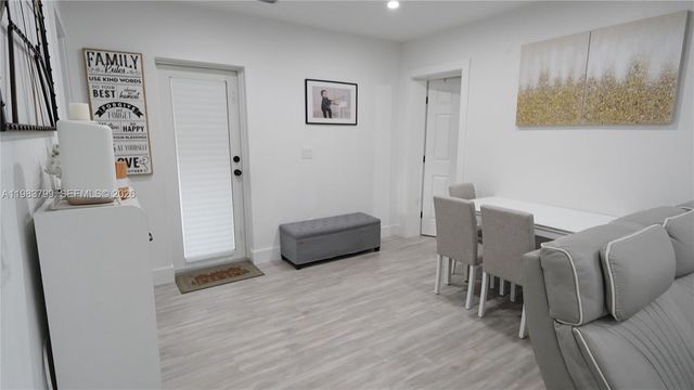 14580 Harrison St, Miami, FL 33176