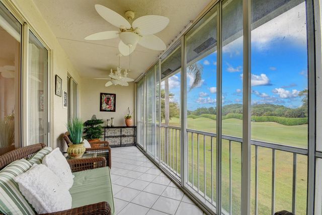 10220 Andover Coach Circle H2, Lake Worth, FL 33449
