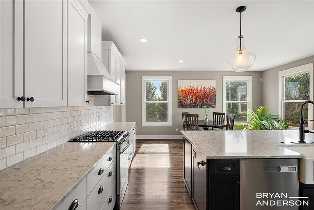 6522 Skyridge Drive NE, Belmont, MI 49306