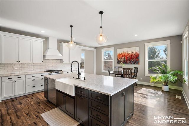 6522 Skyridge Drive NE, Belmont, MI 49306