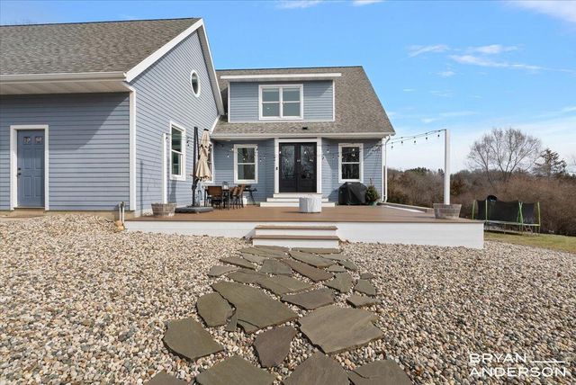 6522 Skyridge Drive NE, Belmont, MI 49306