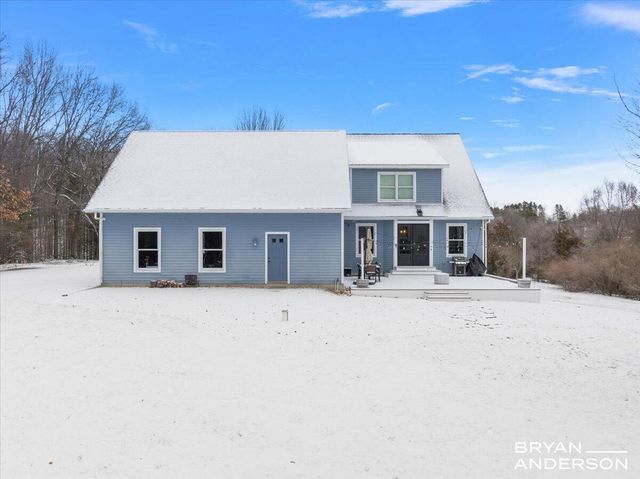 6522 Skyridge Drive NE, Belmont, MI 49306