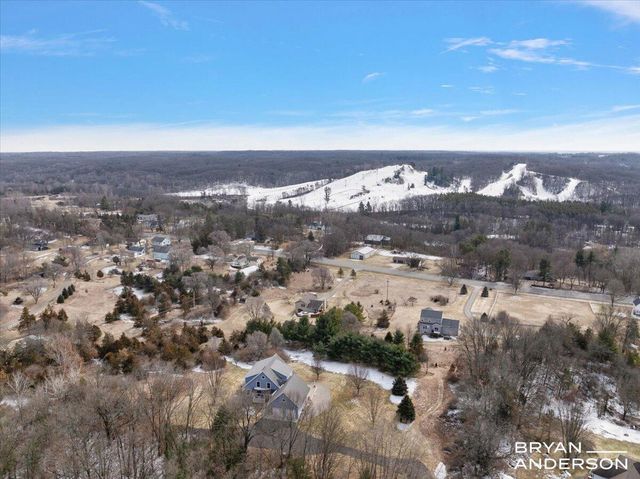 6522 Skyridge Drive NE, Belmont, MI 49306