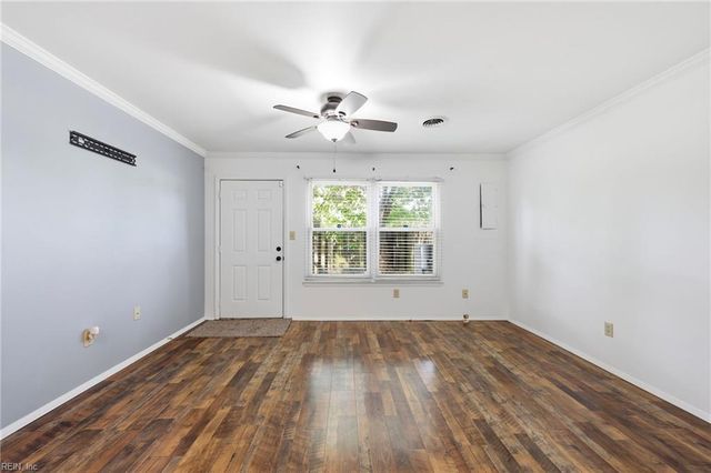 1529 Darren CIR, Portsmouth, VA 23701
