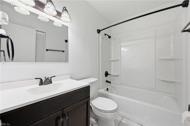 1529 Darren CIR, Portsmouth, VA 23701