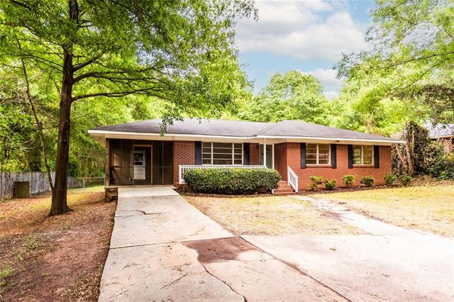 1431 S Broad Street, Monroe, GA 30655