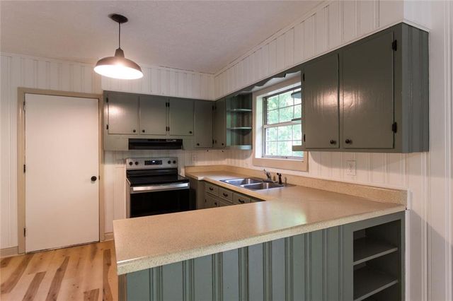 1431 S Broad Street, Monroe, GA 30655