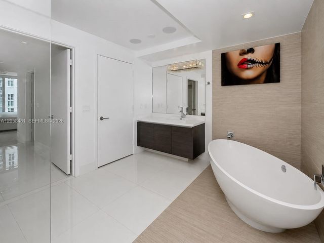 300 Sunny Isles Blvd 4-802, Sunny Isles Beach, FL 33160
