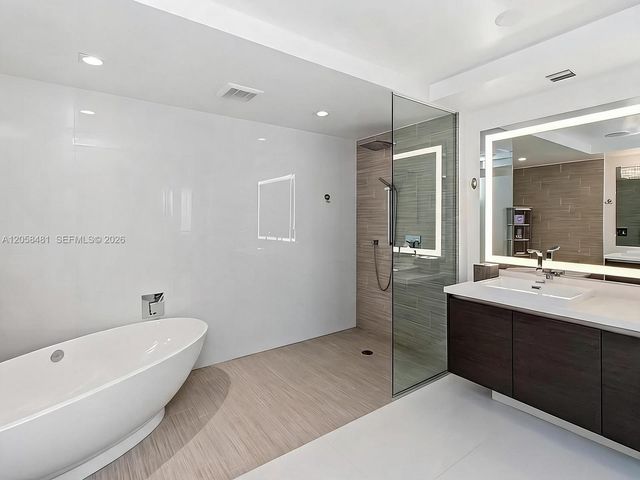 300 Sunny Isles Blvd 4-802, Sunny Isles Beach, FL 33160