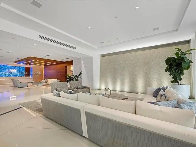 300 Sunny Isles Blvd 4-802, Sunny Isles Beach, FL 33160