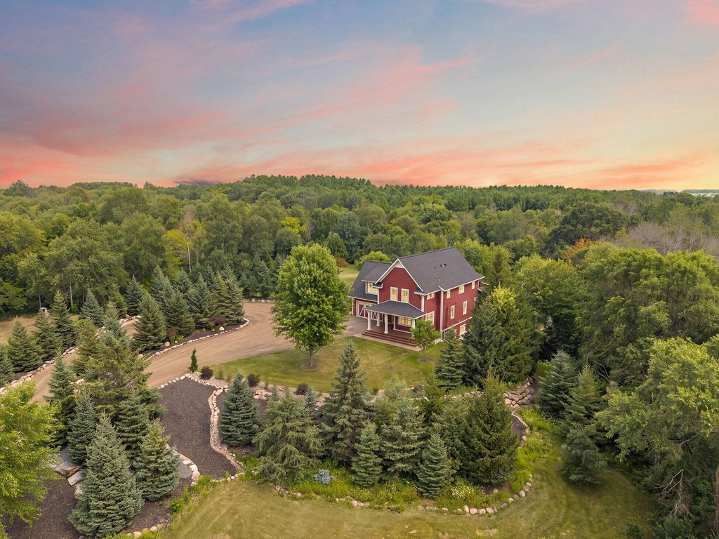 2786 44th Street W, Webster, MN 55088