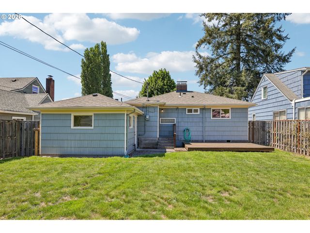 536 28TH Ave, Longview, WA 98632