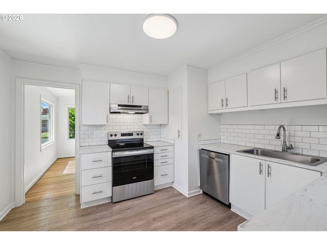 536 28TH Ave, Longview, WA 98632
