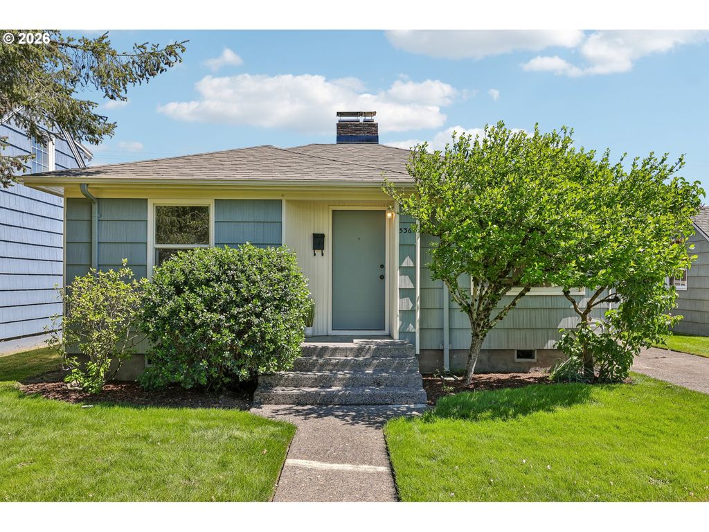 536 28TH Ave, Longview, WA 98632