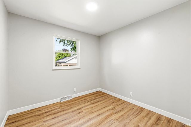 809 Meridian Street, Mishawaka, IN 46544