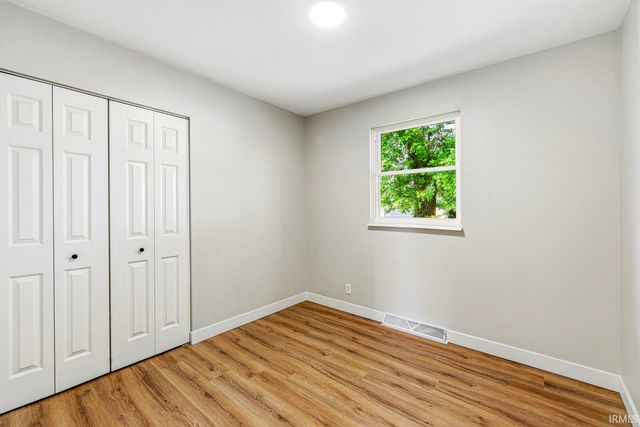 809 Meridian Street, Mishawaka, IN 46544