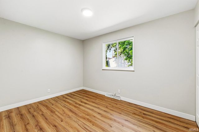 809 Meridian Street, Mishawaka, IN 46544