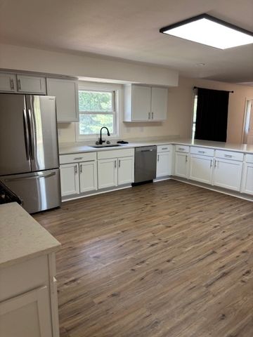 2520 US Route 20 Street, Belvidere, IL 61008