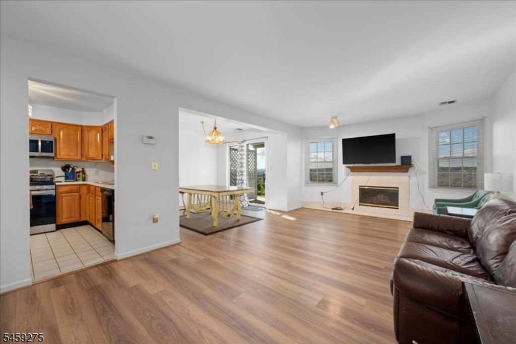 62 Amethyst Ln, Paterson City, NJ 07501 — photo 5