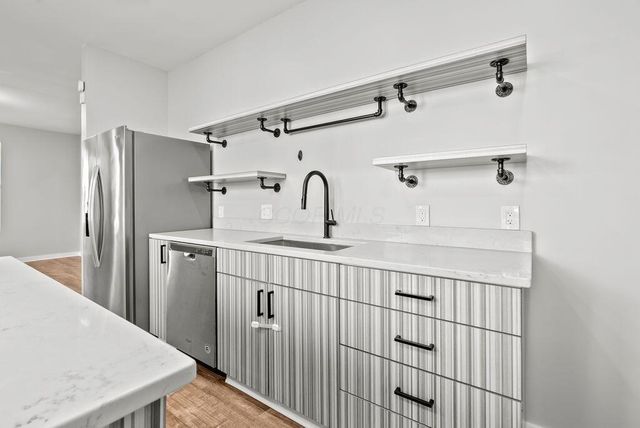 437-439 St Clair Avenue, Columbus, OH 43203