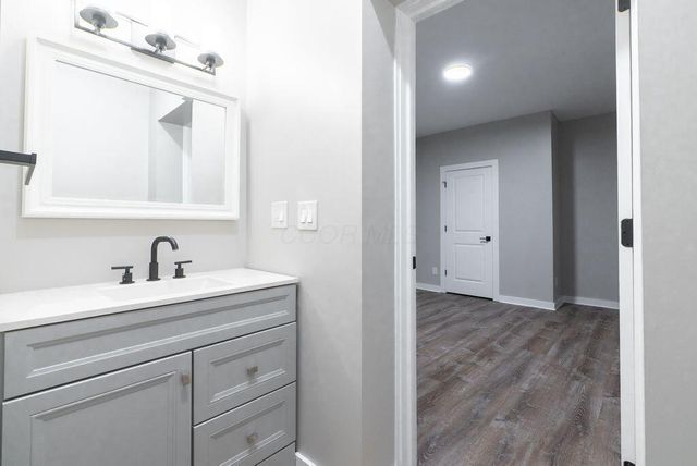 437-439 St Clair Avenue, Columbus, OH 43203