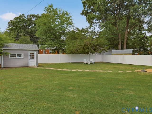 21 Monterey Ave, Sandston, VA 23150