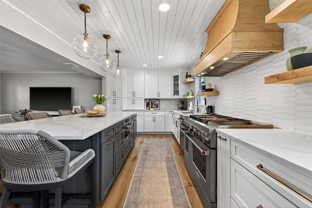 4626 BAY CREST DRIVE, Tampa, FL 33615