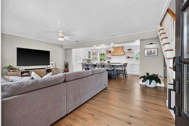 4626 BAY CREST DRIVE, Tampa, FL 33615