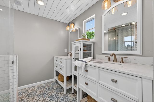 4626 BAY CREST DRIVE, Tampa, FL 33615